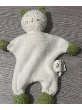 Under the Nile white & Green Organic Cotton Baby Comforter